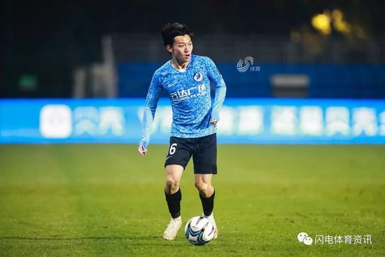亚洲精品三级